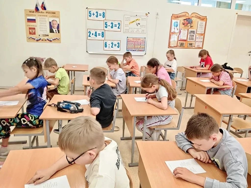 Умные Каникулы. День 2 

Сегодня в проекте «Умные каникулы» продолжаются  занятия по трекам!

🔹 Пат