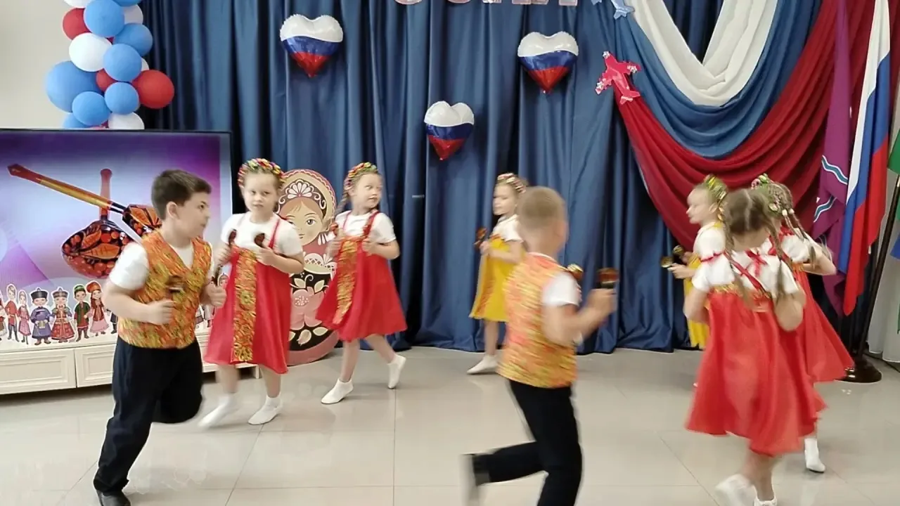 "Капельки" России: Юные таланты в сердце праздника Дня России

12 июня – день, когда вся страна отме