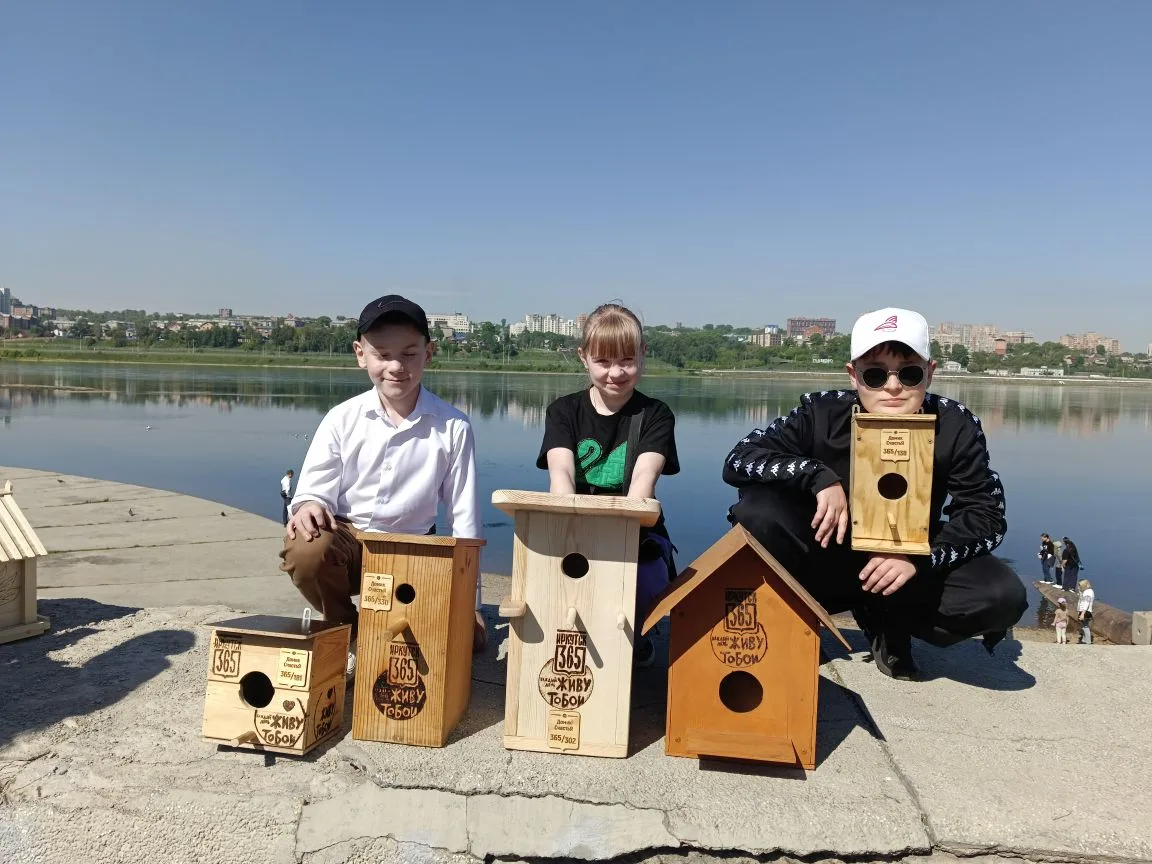 Ученики нашей школы на юбилее Иркутска!

5 наших талантливых ребят приняли участие в экологической а