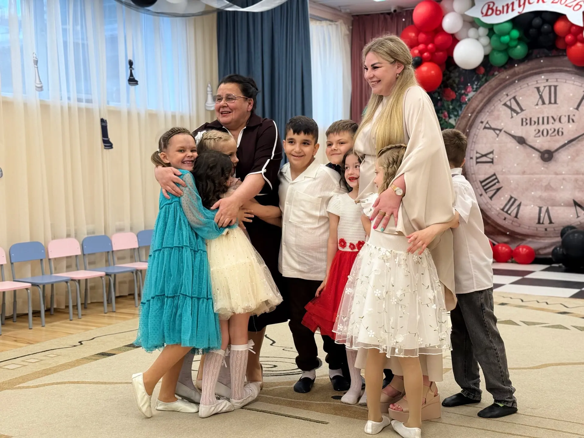 🌟«Светлячки» отправляются в большое плавание!🎓

🎉Вот и пролетел ещё один волшебный праздник.🥳 Мы