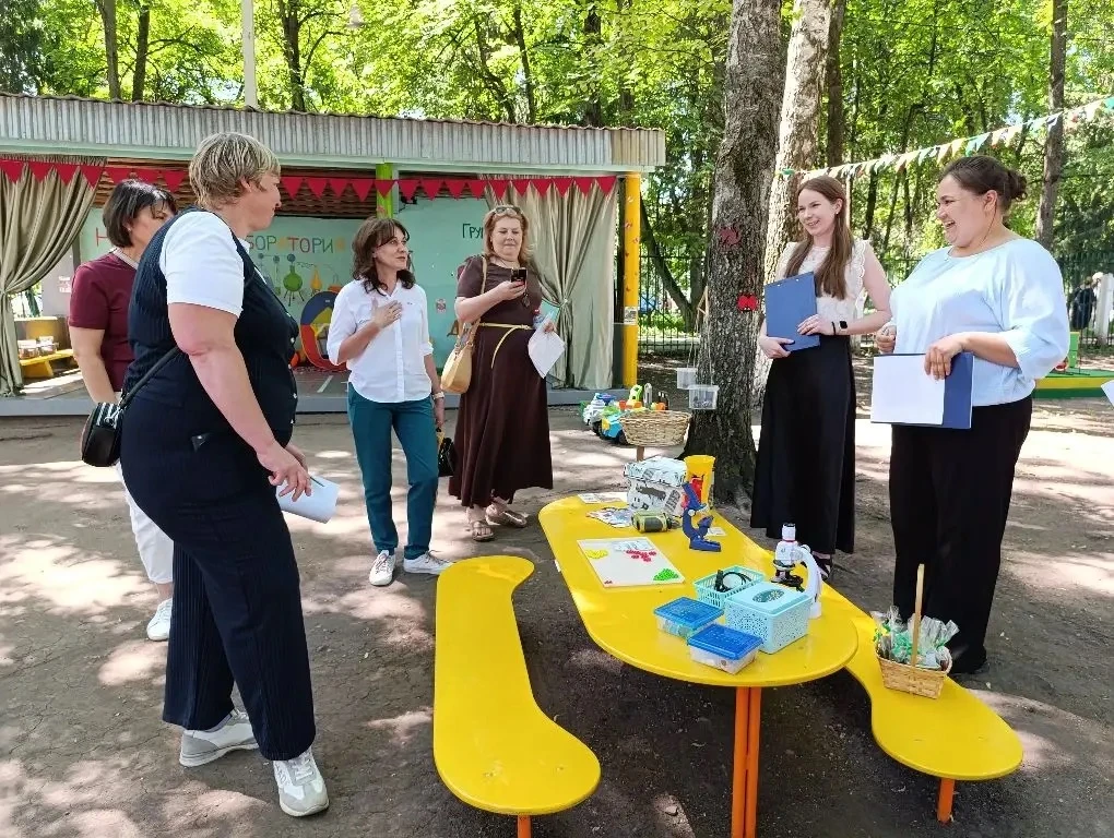 Сегодня в нашем детском саду прошла приемка к летнему оздоровительному периоду. 🌿☀️
Комиссия оценил