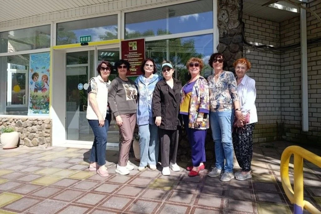 Музыкальный подарок от творческих коллективов Народной академии пенсионеров

Отделение культурно - д
