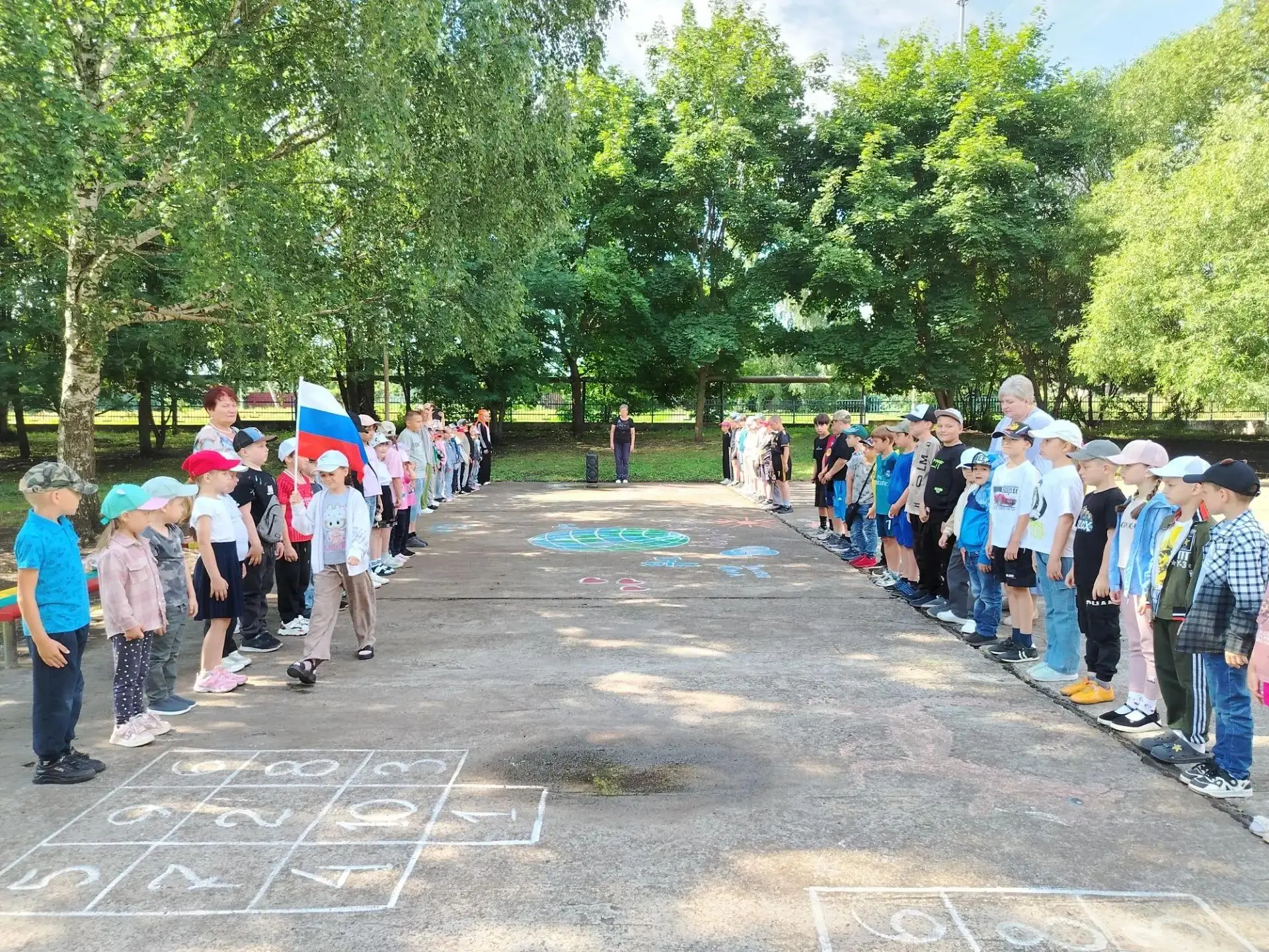 18 июня - 14 день в нашем лагере "Дружба" прошёл под названием «Весёлый перепляс»

День прошёл насыщ