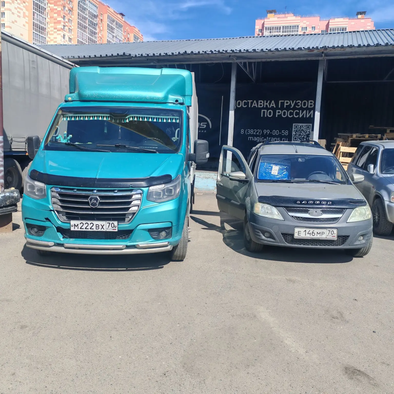 Вчера у меня был день "сюр"😱

Поехали за грузом и вот 🤷🤦 В транспортной компании "дядечка" не пос