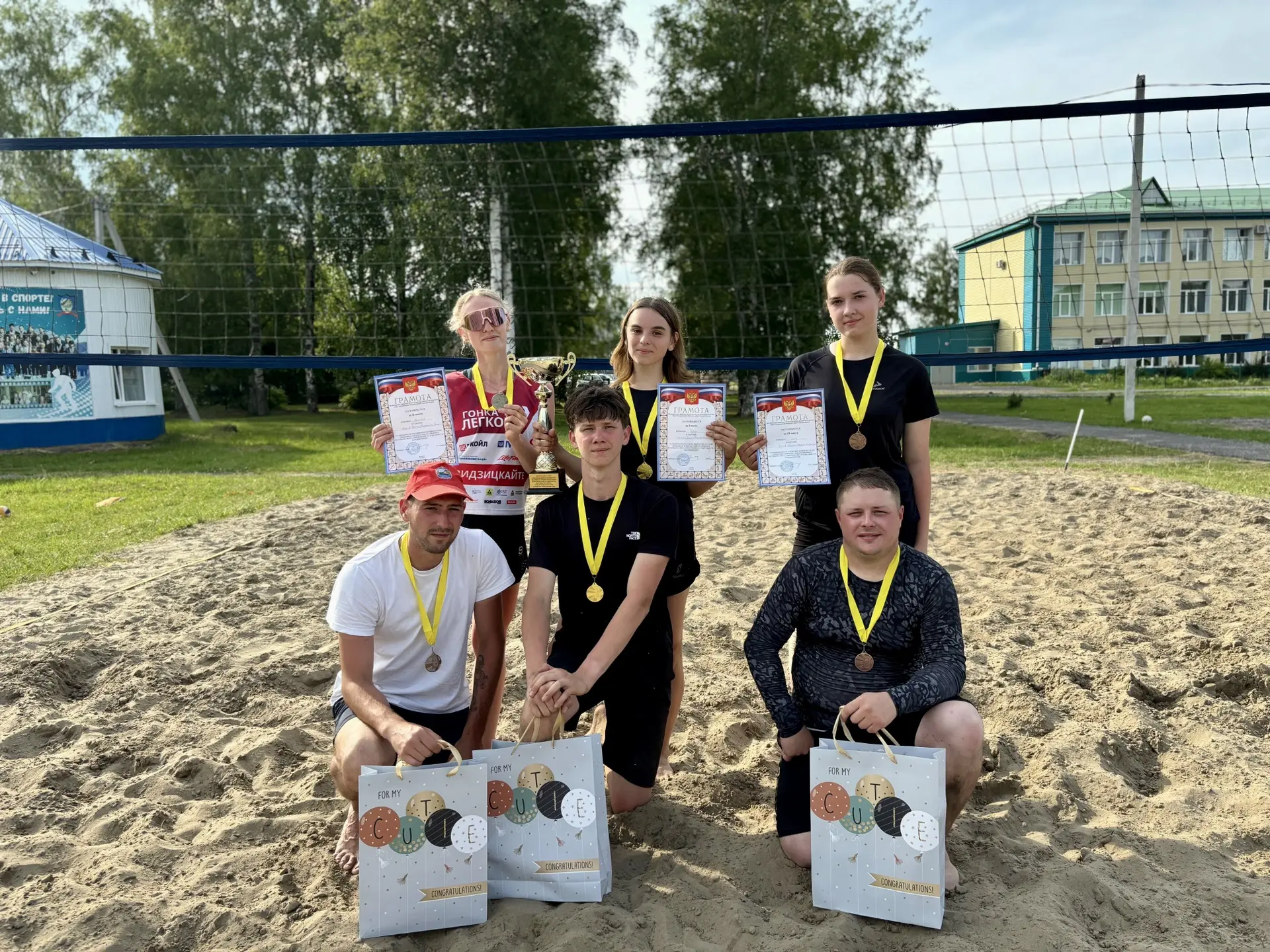 Результаты финальных игр 💥

🏐 Бублы - Минспорт - 2️⃣:0️⃣

🏐 Минспорт - Лига - 2️⃣:1️⃣

🏐 Бублы -