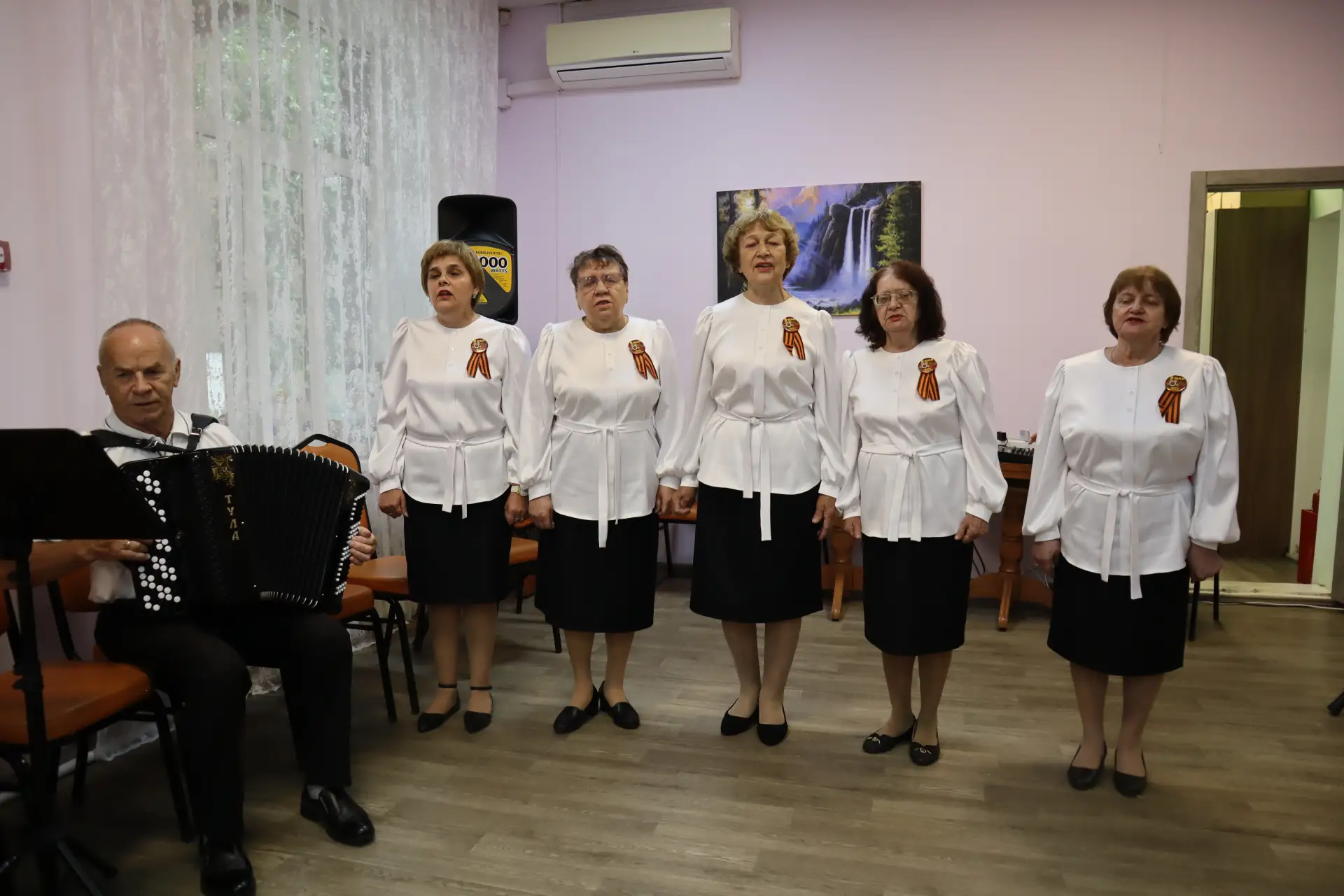 «Россия – Родина моя!»

      16 июня в отделении дневного пребывания состоялся концерт ансамбля «Ра