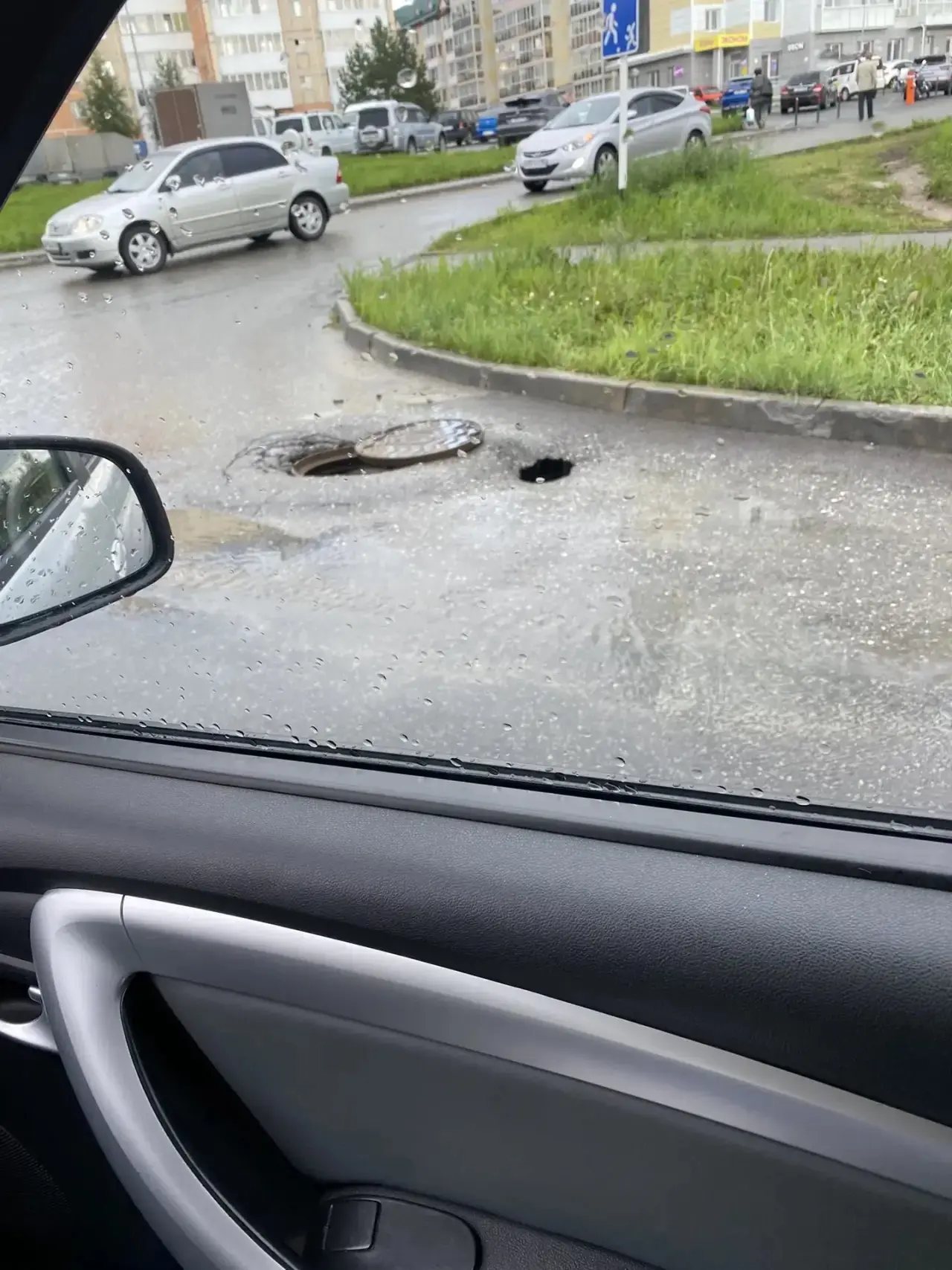 У смотровой открыт колодец осторожнее !!!!!🤬

Подписаться на Нягань ТН