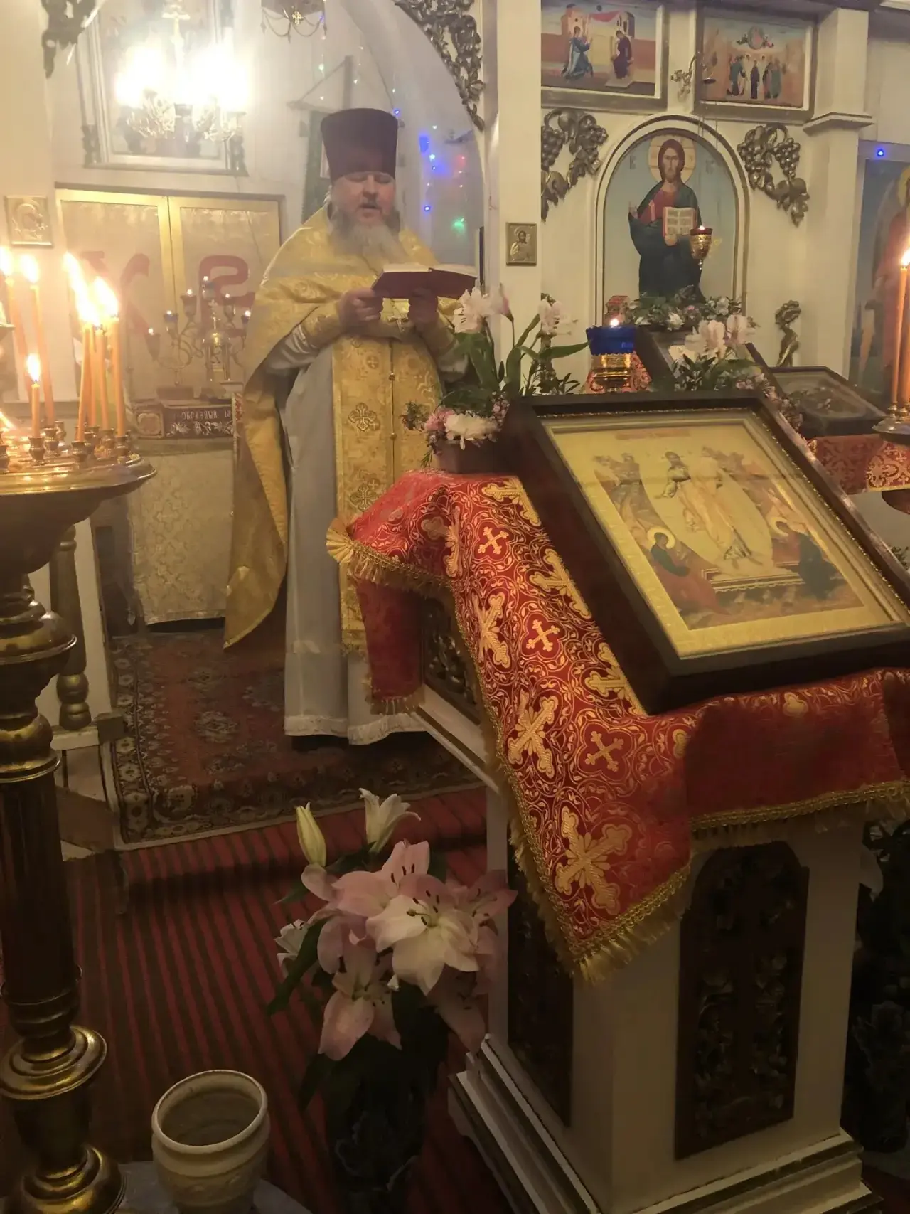 С праздником Светлой Пасхи!
Христос Воскресе