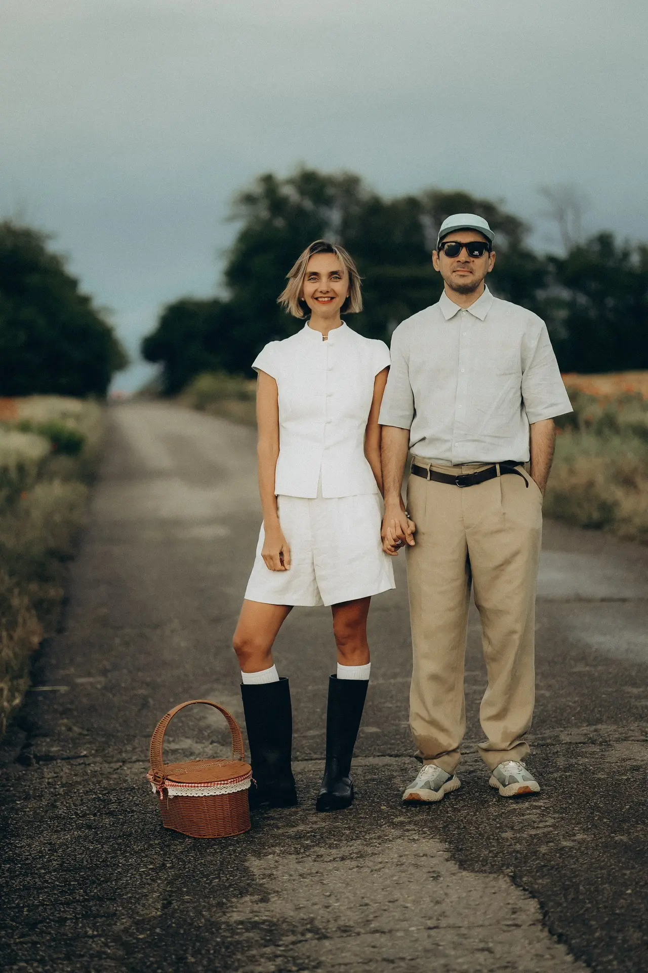 Ну какая парочка 🤌
Тут нас лучше видно)
Образы - Lime 
Фотограф - Карина