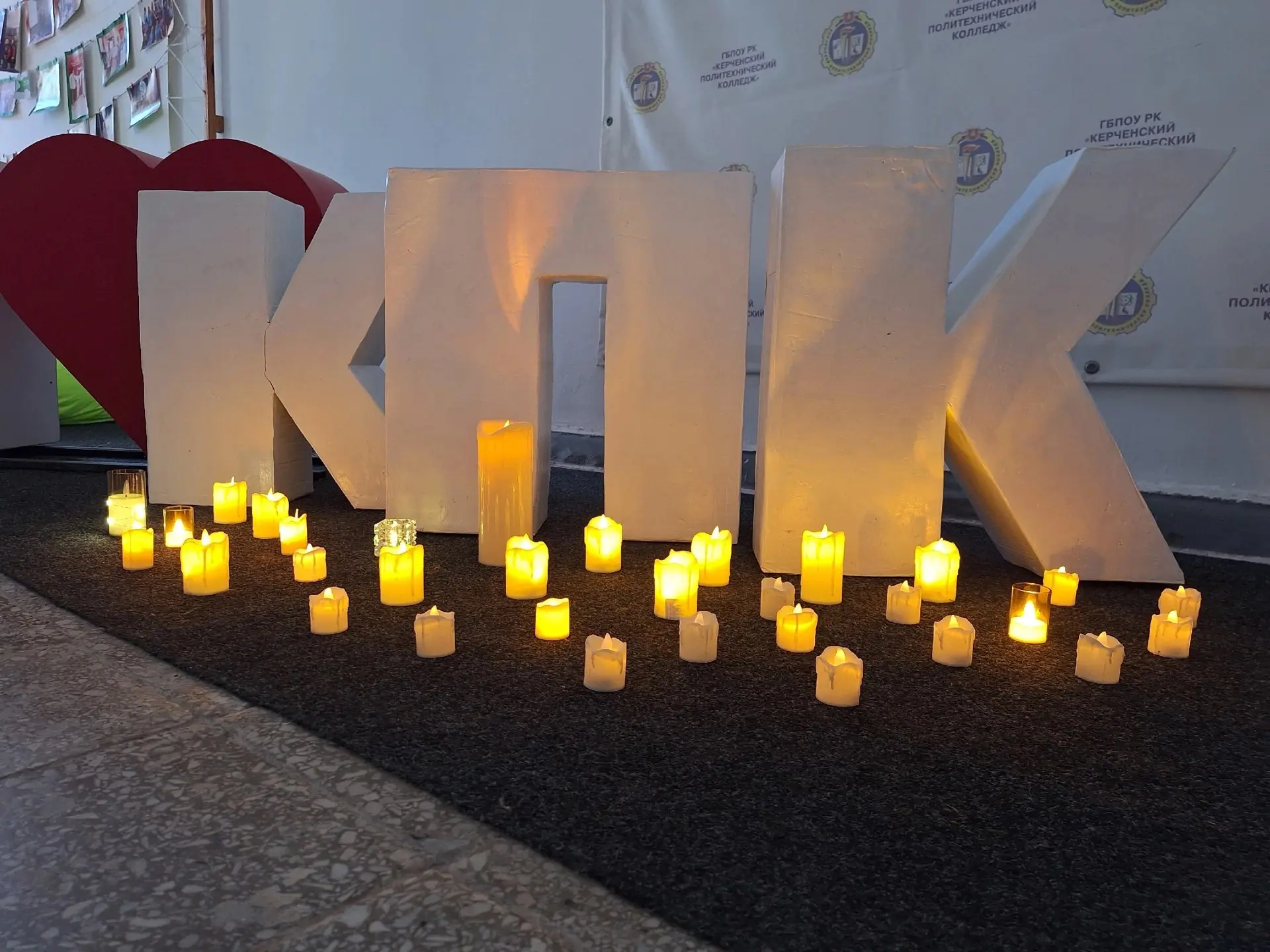 День памяти и скорби🎗🕯🔥

🎗В этот день 85 лет назад началась Великая Отечественная война, из-за к