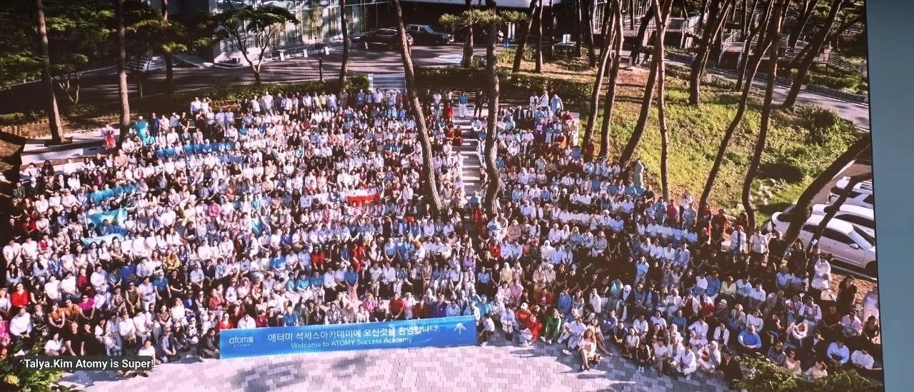 Я только что вернулась из Южной Кореи. И до сих пор под впечатлением
 
Мы — 900 человек из России, К