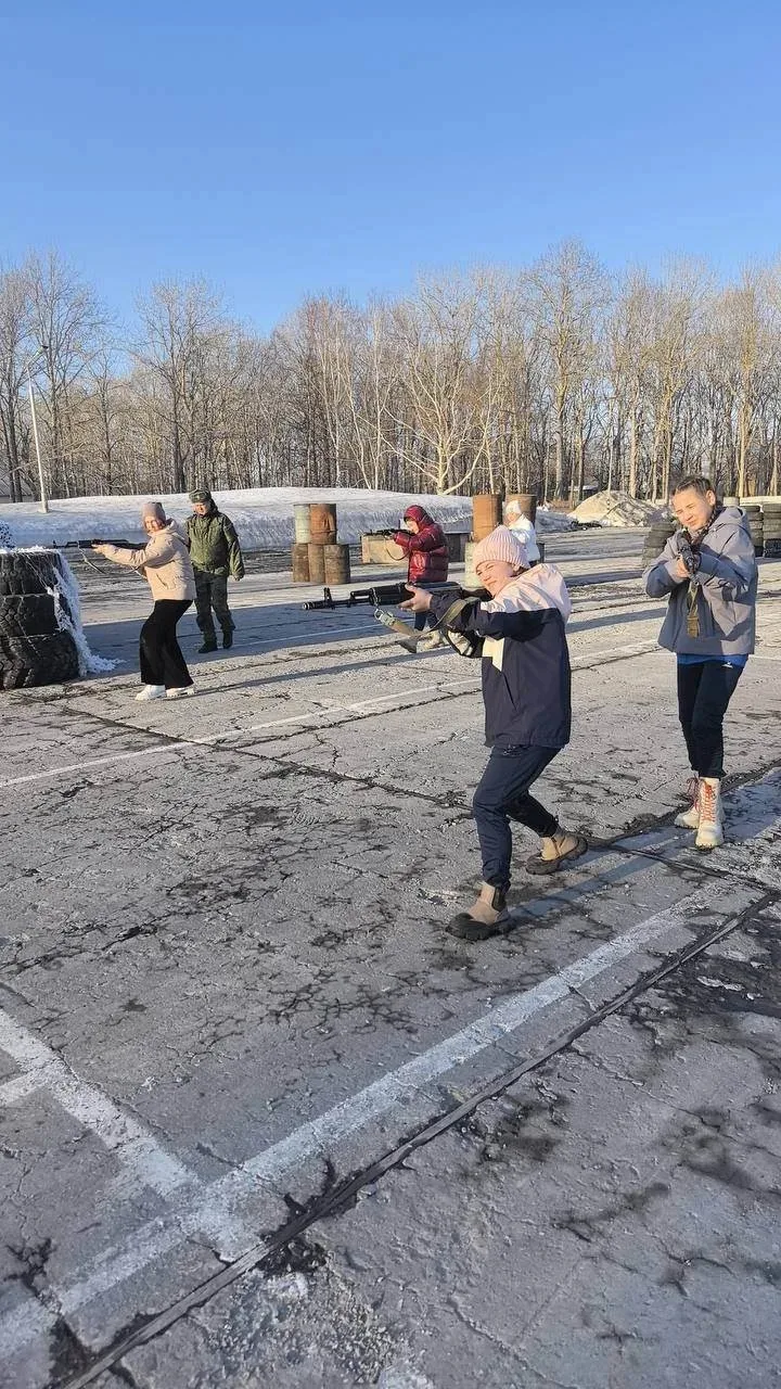«ДАЙТЕ КАЖДОЙ ШКОЛЕ ЛАЗЕРТАГ! ВОТ ПОЧЕМУ ЭТО НУЖНО НАМ ВСЕМ» 🔫🎯

Вы думаете, лазертаг — это просто