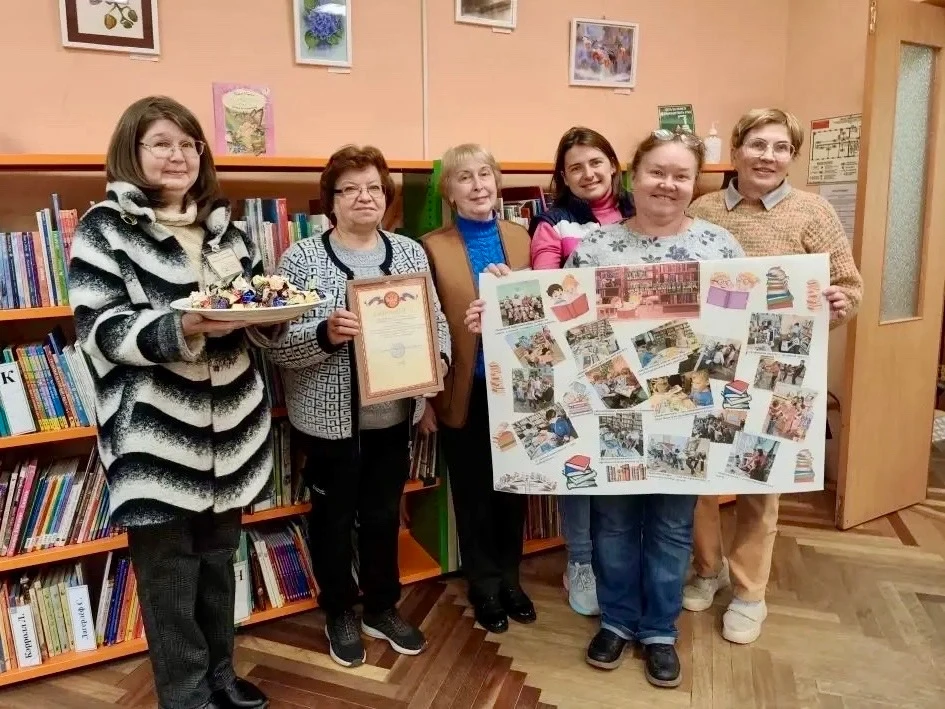 27 мая — День библиотек!📚
Коллектив нашего детского сада сердечно поздравляет коллектив Детская Биб