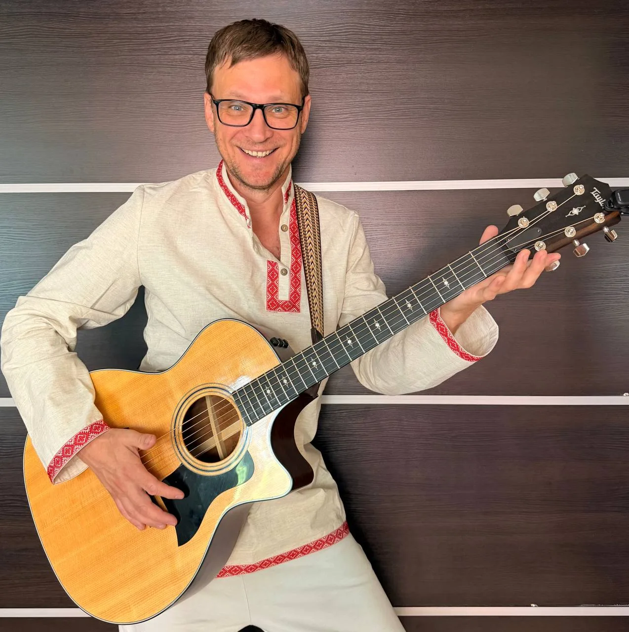 🎉 В честь Дня России «Школа про гитару» дарит вам уникальную возможность!

🎸 Только 3 дня — скидка
