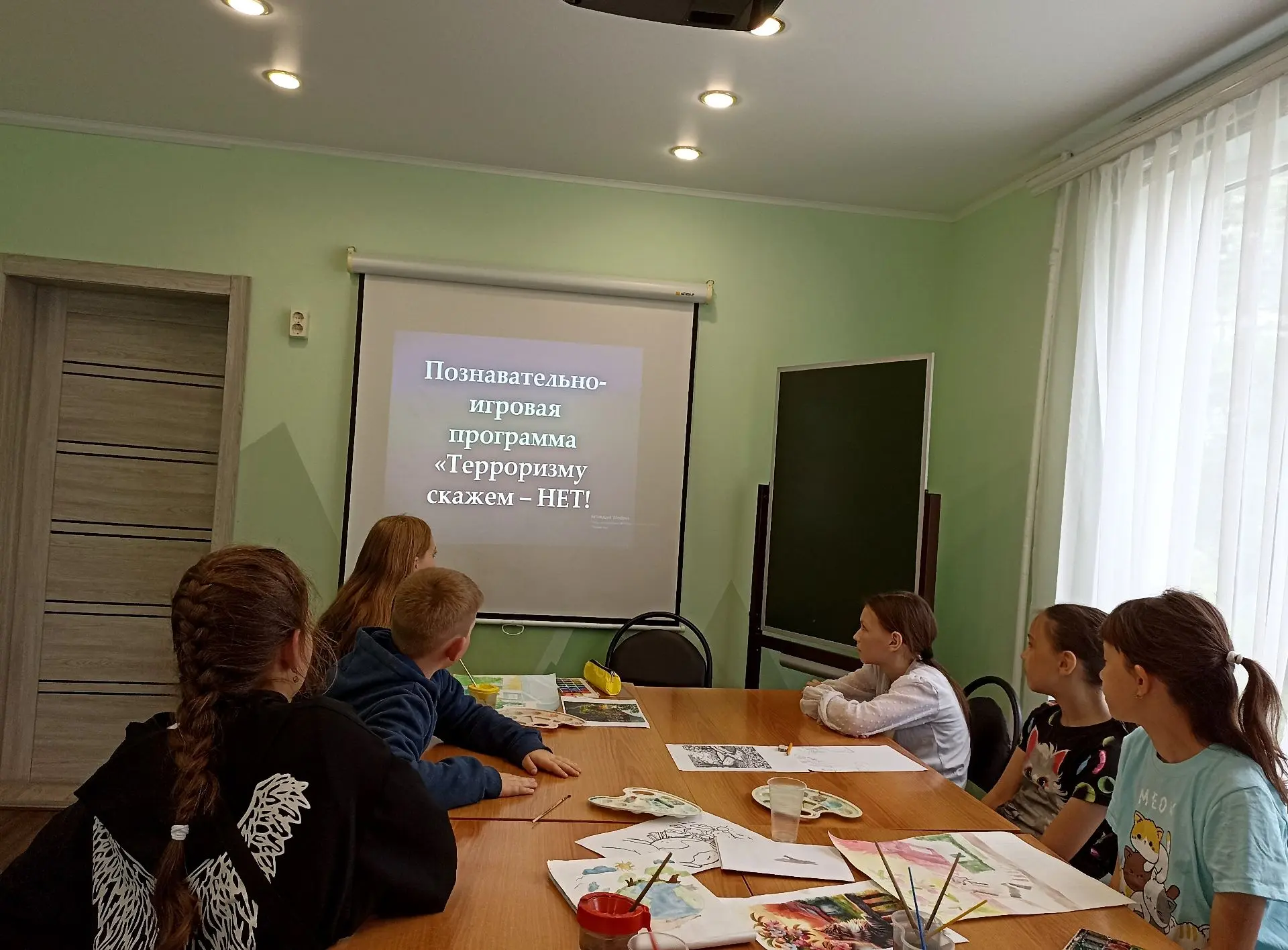 📌 Итоги познавательно-игровой программы «Терроризму скажем – НЕТ!»
26 мая в декоративно - изобразит