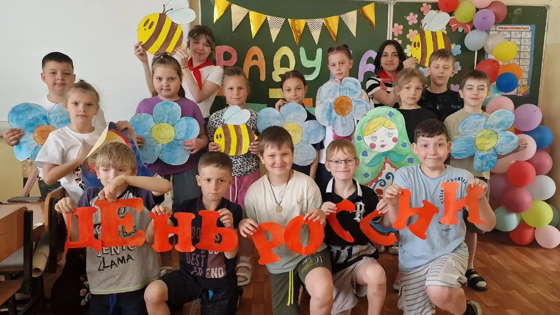 9 июня в нашем лагере дети снова погрузились в атмосферу веселья, творчества и новых открытий.
Утро 