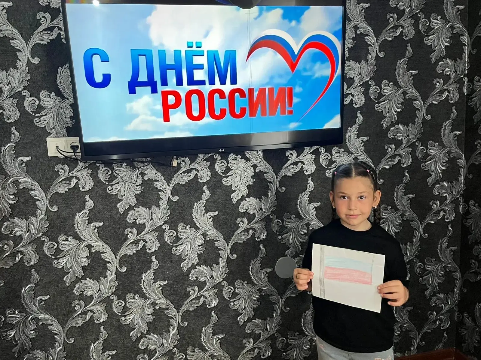 🇳🇱Акция «Окна России» в Байрамаульской СОШ: школа засияла триколором.
🇳🇱В преддверии Дня России 