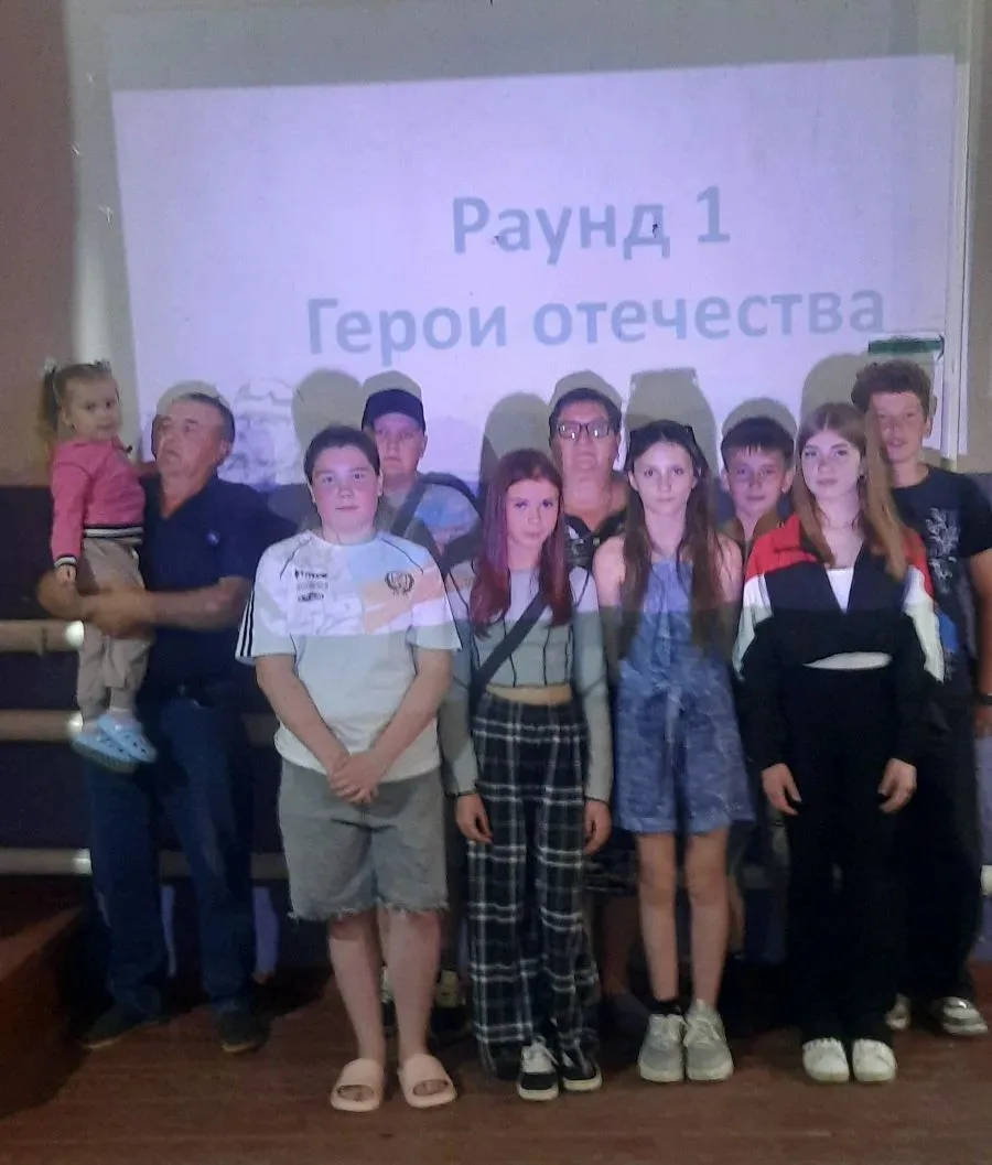 Патриотическая викторина для молодежи прошла в Урицком сельском доме культуры 
 
8 июня в Урицком се