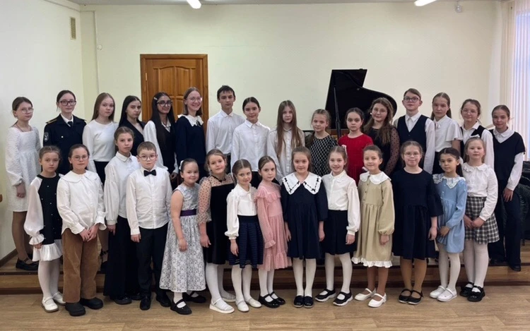 🎹В Медведевской детской школе искусств состоялся первый школьный конкурс среди учащихся фортепианно
