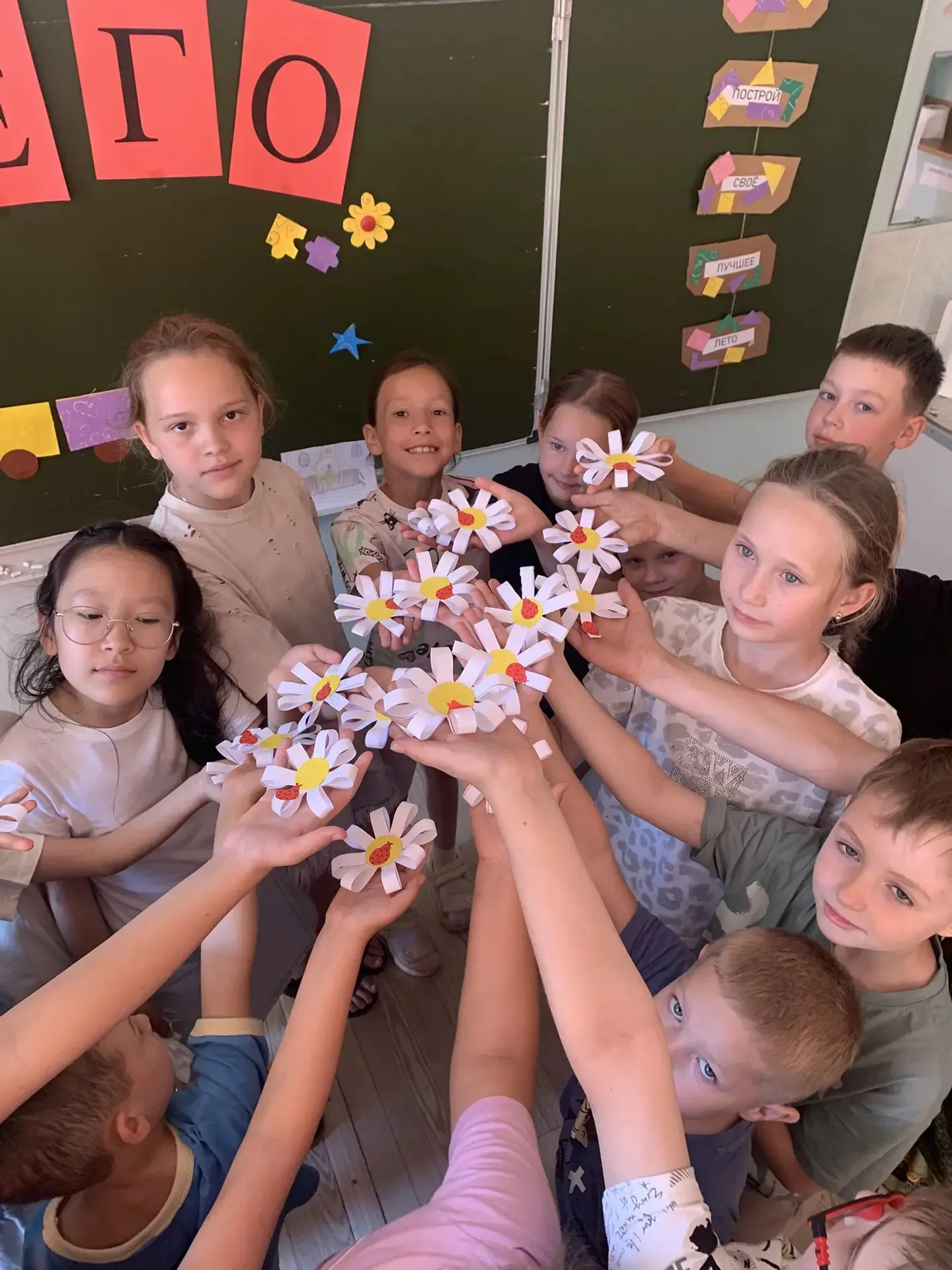 Лагерь "Улыбка" продолжает радовать детей прекрасным летним отдыхом!
Сегодня был чудесный солнечный 