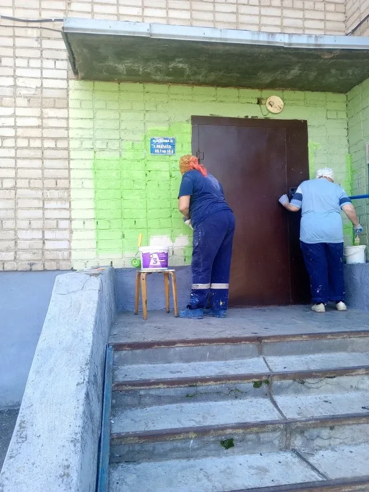 📢 Информация о выполненных работах по благоустройству и ремонту:

🎨 Покраска:

✔ Входные группы: у