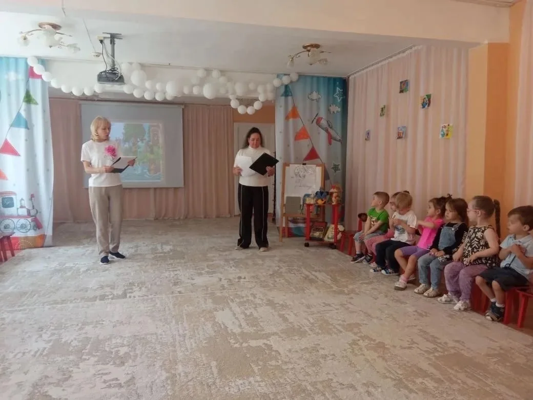 Александр Сергеевич Пушкин!
Это имя звучит для нас всю жизнь - с детства до старости. С его сказками