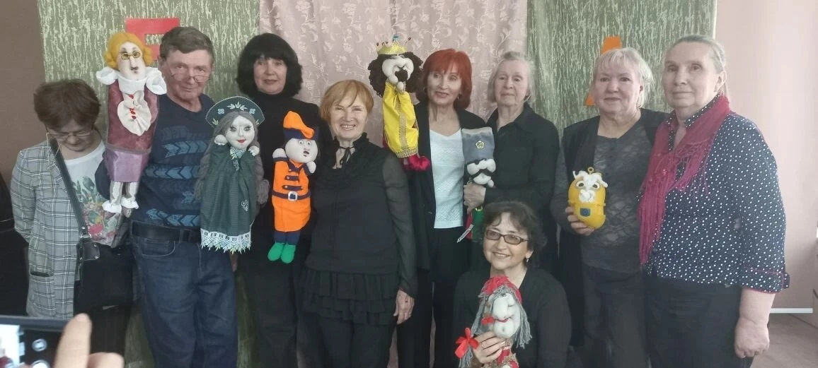 🎭 Настоящим подарком для читателей нашей библиотеки стал кукольный спектакль театральной студии «Бр
