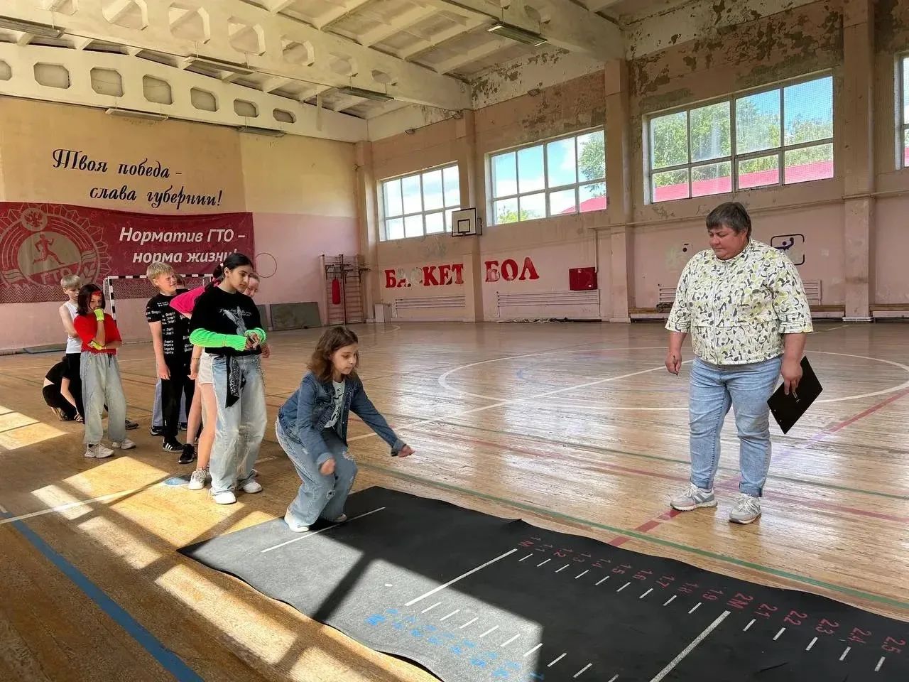 Сегодня в нашем центре тестирования ГТО царила спортивная атмосфера! 

🔹Свою силу, ловкость и вынос