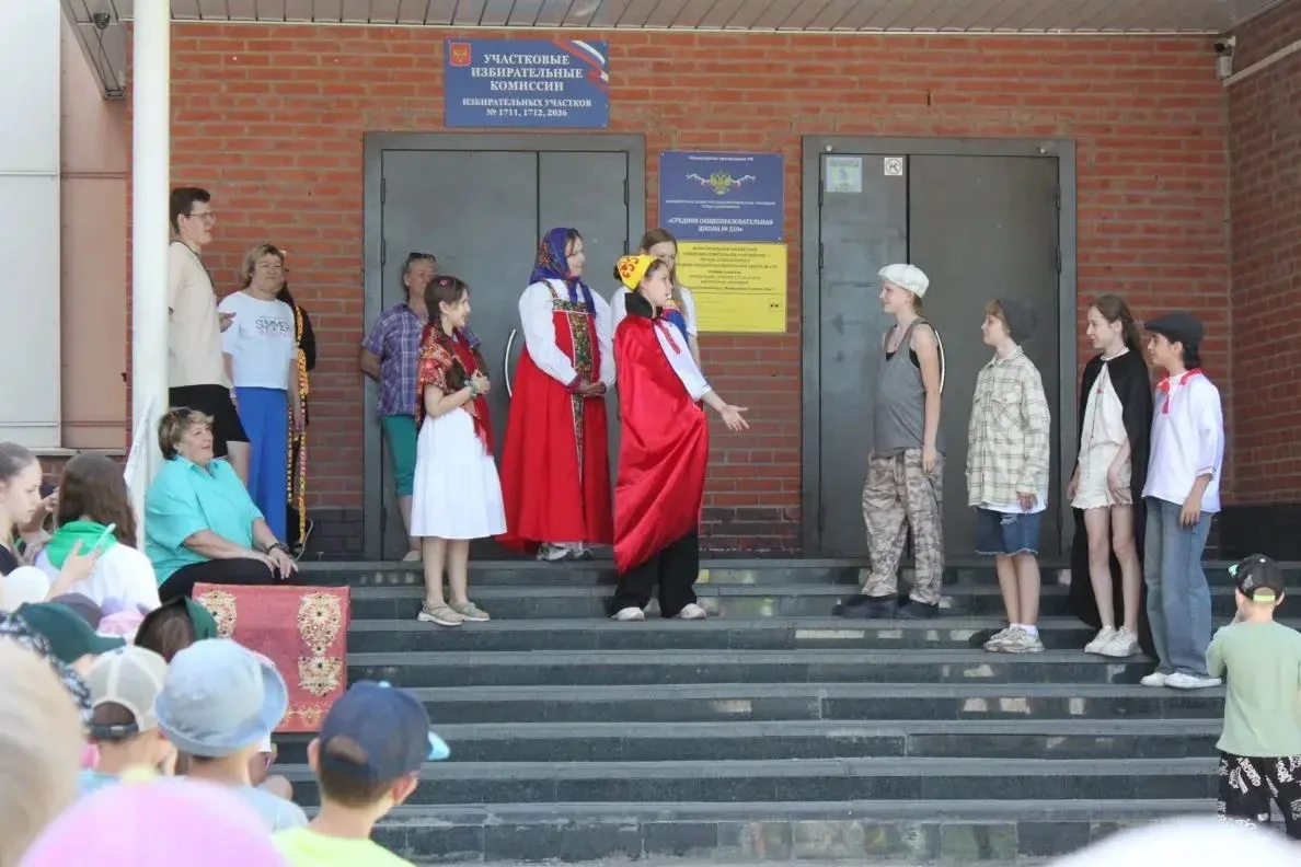 В честь Дня русского языка и дня рождения великого поэта Александра Сергеевича Пушкина наш летний пр