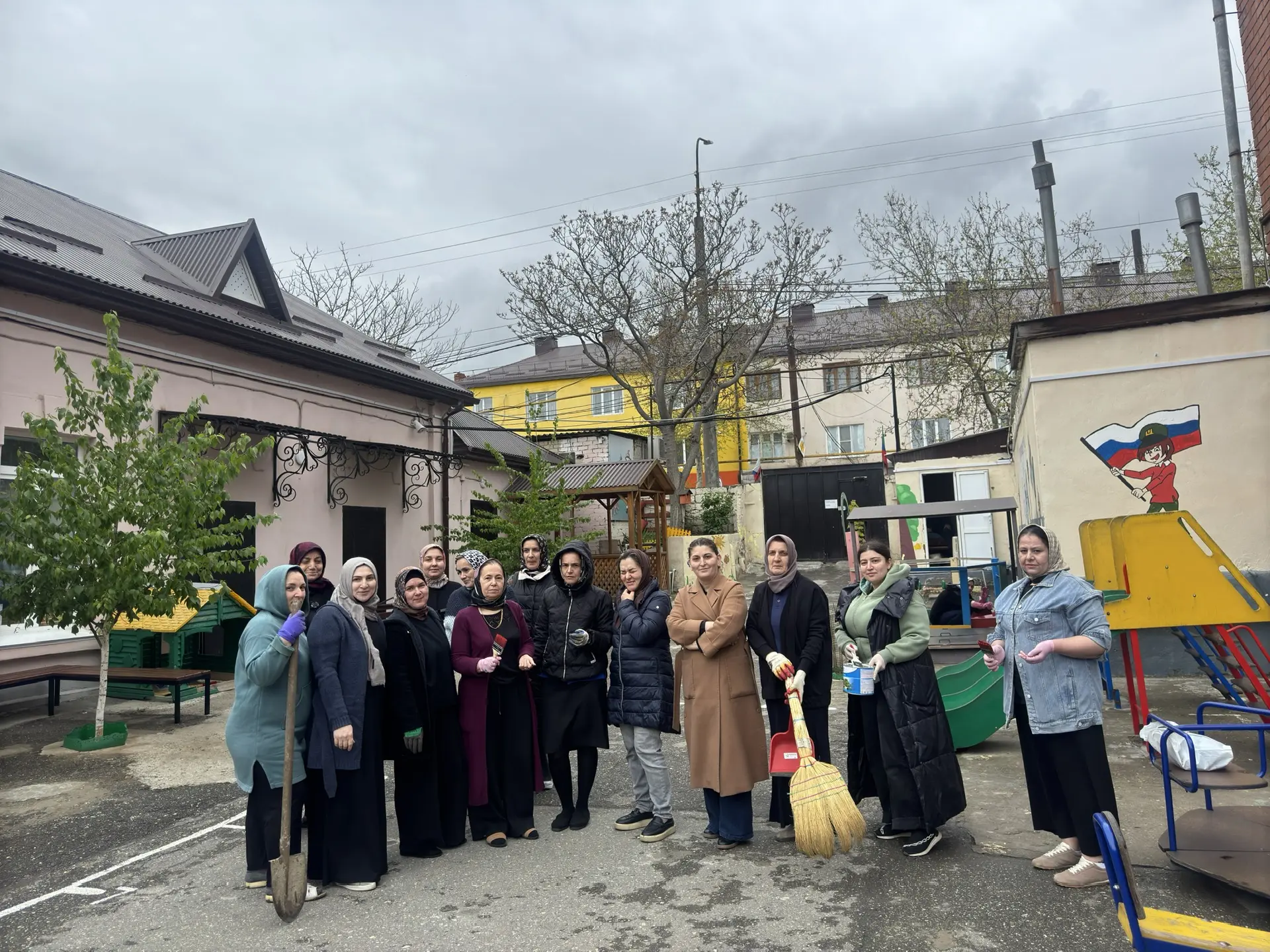 СУББОТНИК 

25.04.2026 коллектив нашего детского сада принял активное участие во Всероссийском суббо