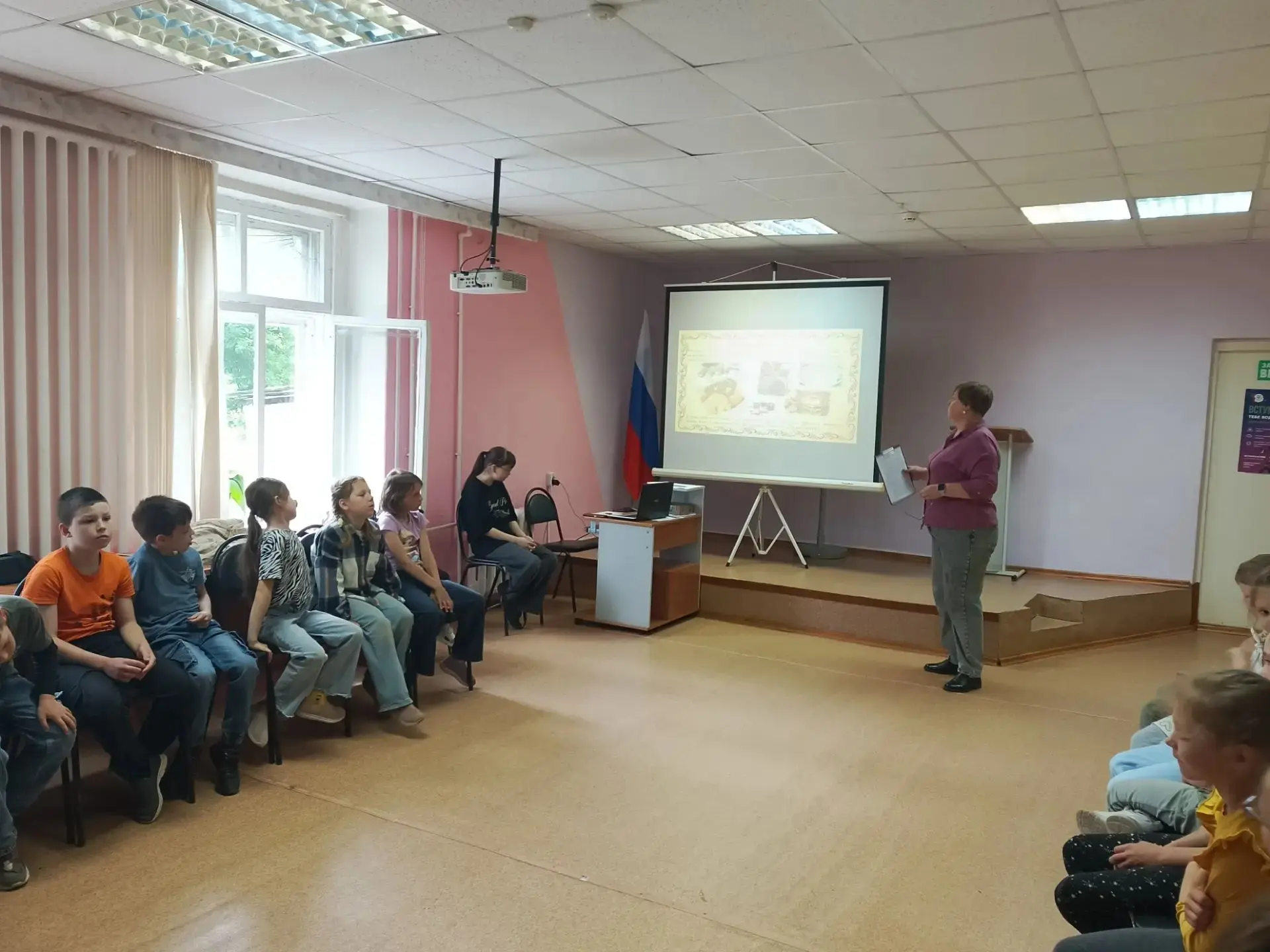 📍Для детей педагог Сорокина М. С провела игру-состязание «Турнир знатоков национальных кухонь Росси