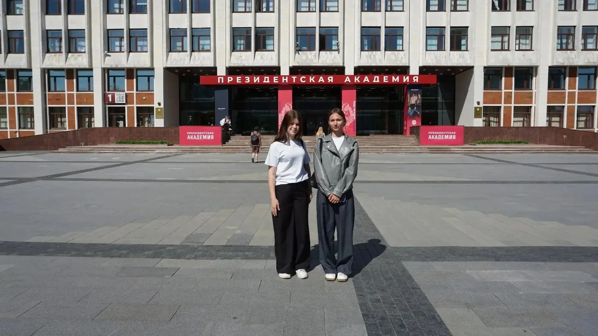 Студентки группы Ю-2-Ш  Перепелкина Виктория и Музянова Эмилия успешно прошли отбор и приняли участи