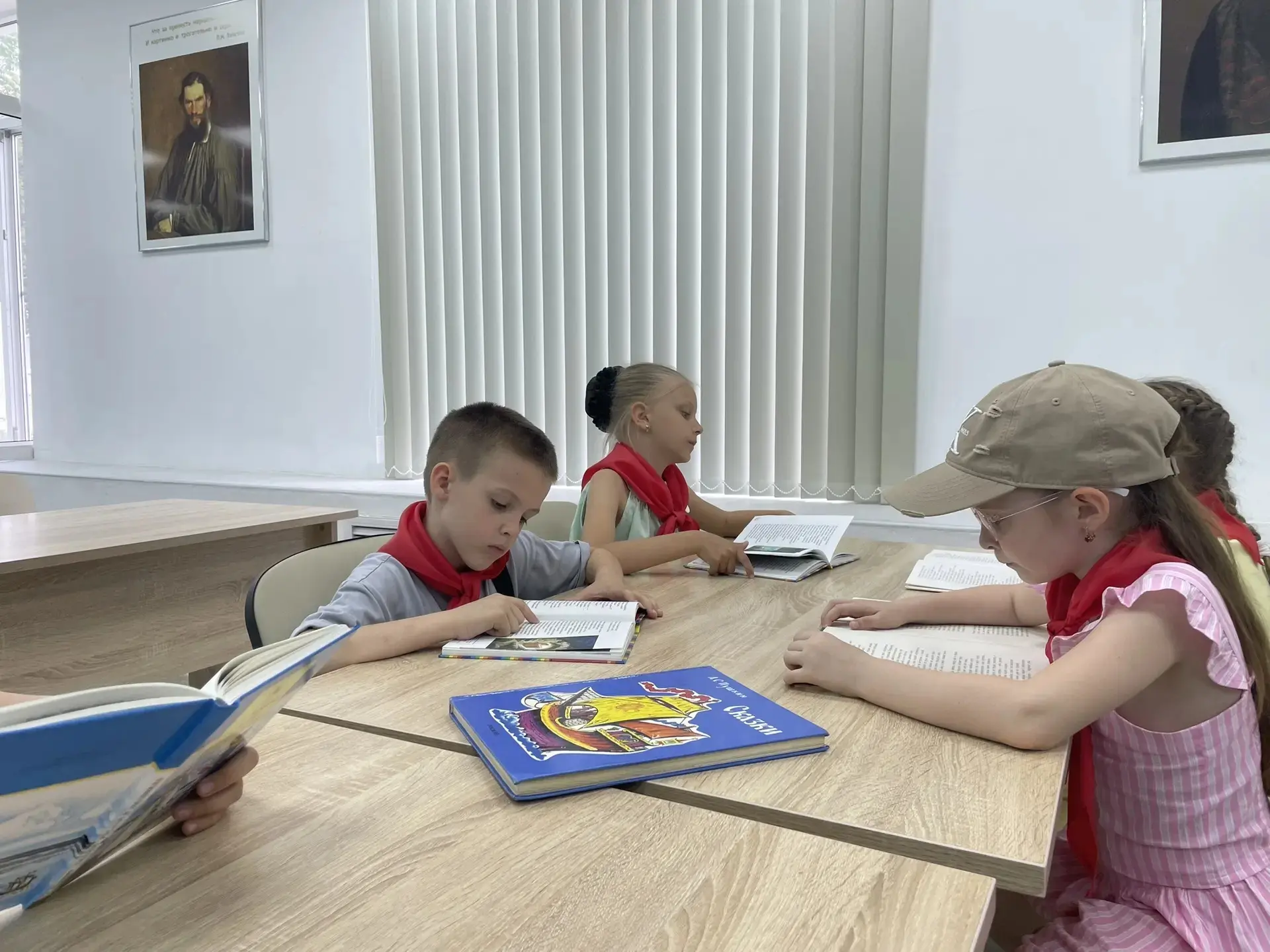 ✍️ И днём, и ночью кот учёный...📚 Сегодня — День русского языка. А для нас он стал кульминацией «Пу