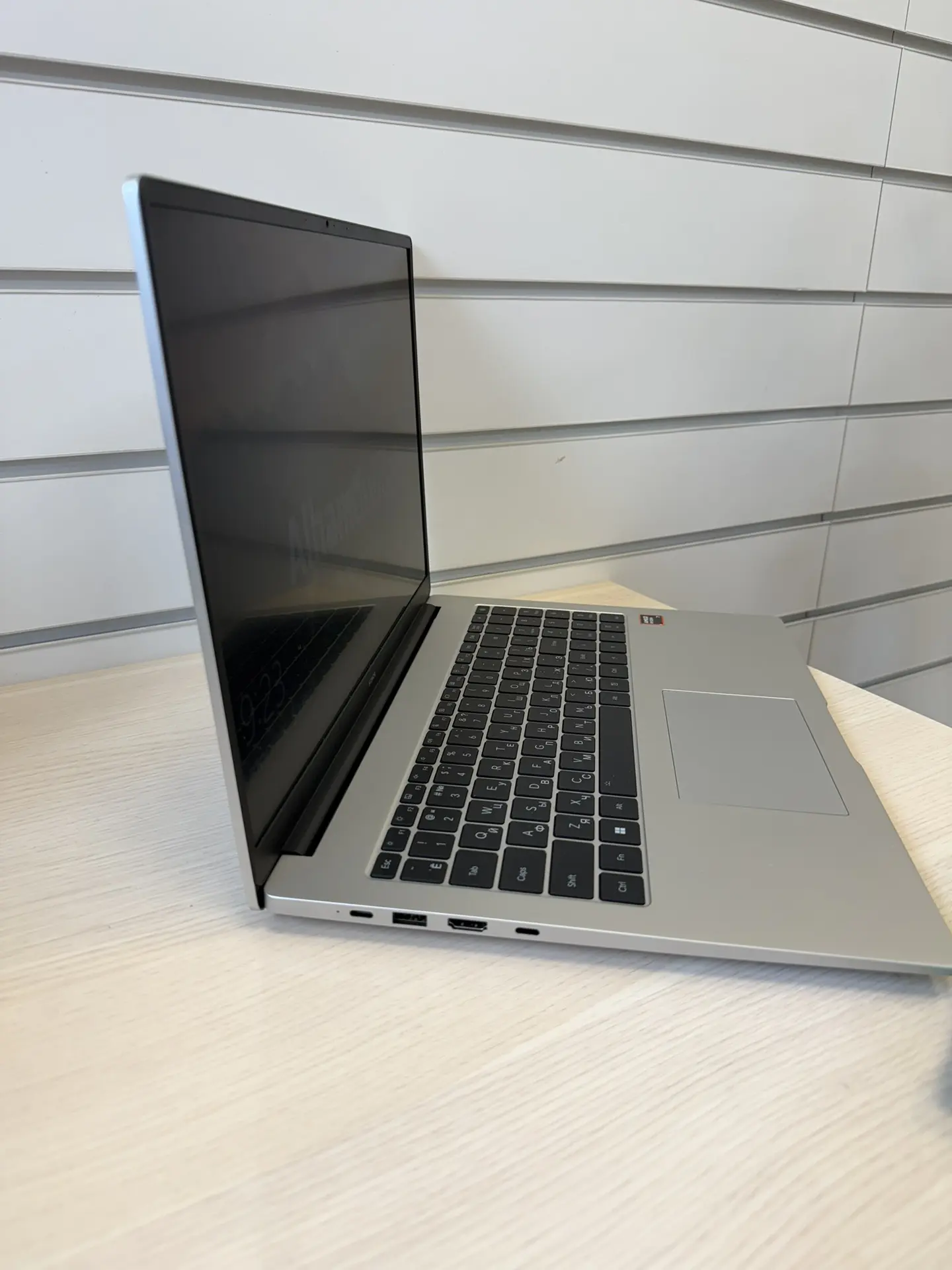 Ноутбук HONOR MagicBook X16 plus

Цена: 5️⃣0️⃣ 0️⃣0️⃣0️⃣₽

В наличии на Некрасова 81 
Тел. 8-924-739