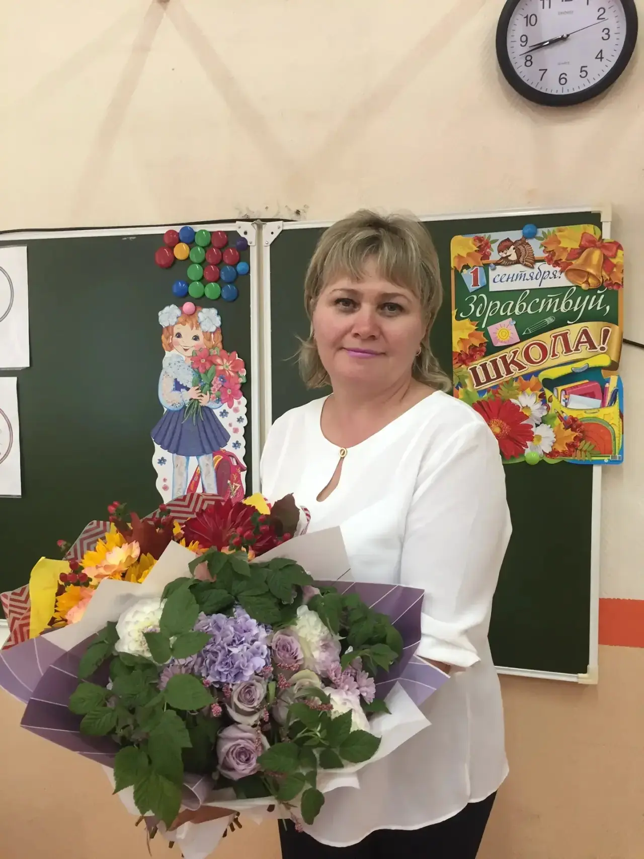 👋🏻 Мы продолжаем знакомство с будущими классными руководителями первоклассников!

🗣️ Сегодня пого