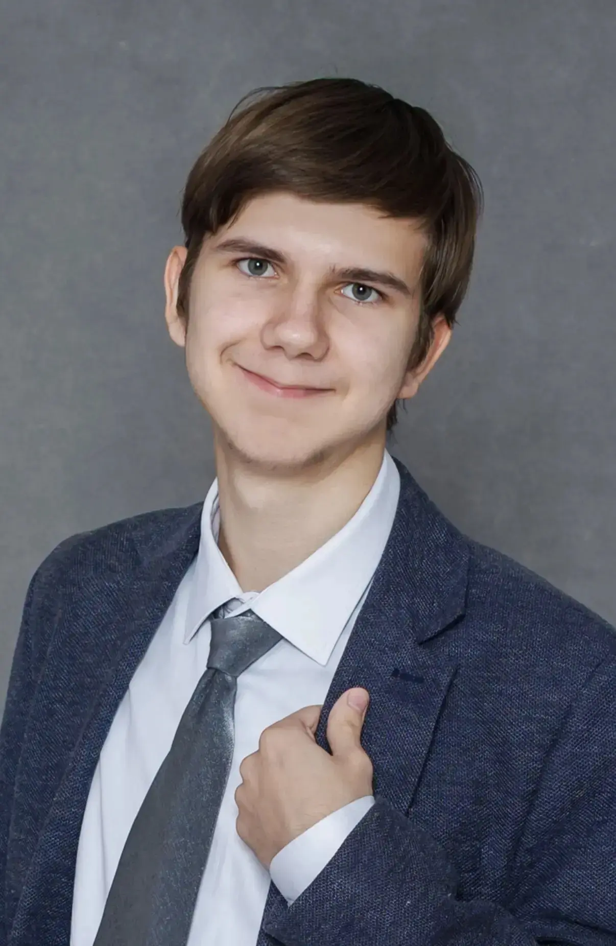 Довгалев Максим Дмитриевич, выпускник 2026 г. МАОУ «Лицей N 19».

Получил 100 баллов на ЕГЭ по русск