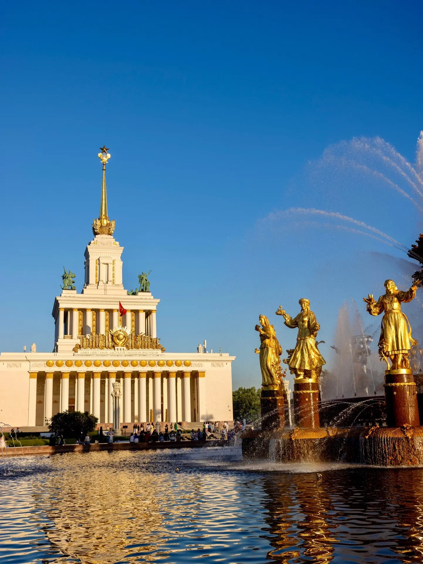 Такая красивая Москва
Такая красивая Россия

С праздником, тимирязевцы ❤️
фото Александр Почикеев
__