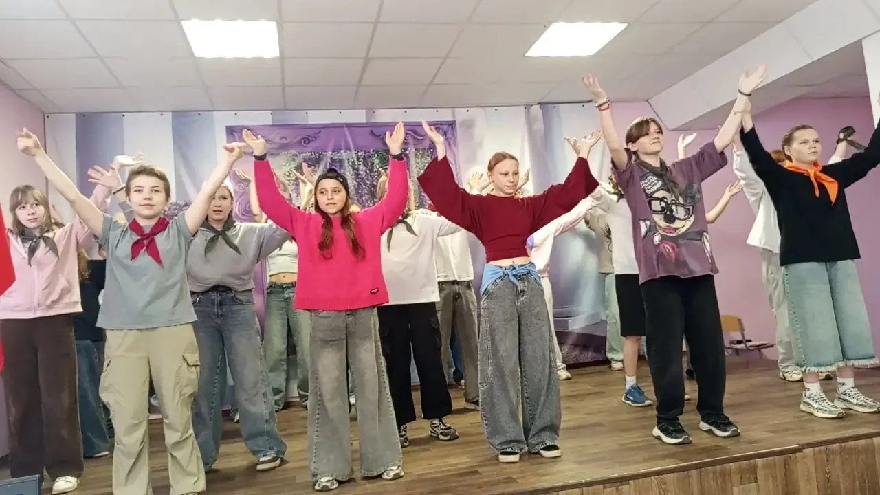 💥Открытие лагеря "Солнышко"! ☀️🌈

10 июня наш любимый школьный лагерь "Солнышко" распахнул свои дв