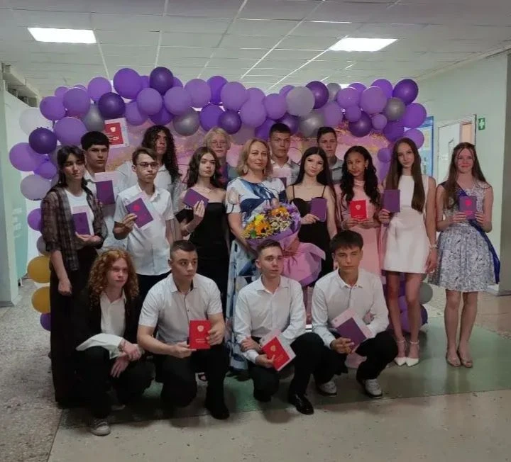 🎓 В нашей школе торжественное событие!

Сегодня, 1 июля 2026 года, в МБОУ «Школа №112» состоялось т