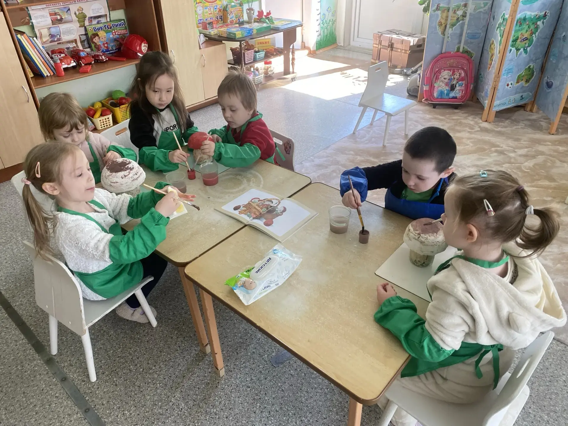 🌸 Чудесная новость! 🌸

Наш детский сад расцвёл новыми красками благодаря нашим замечательным воспи