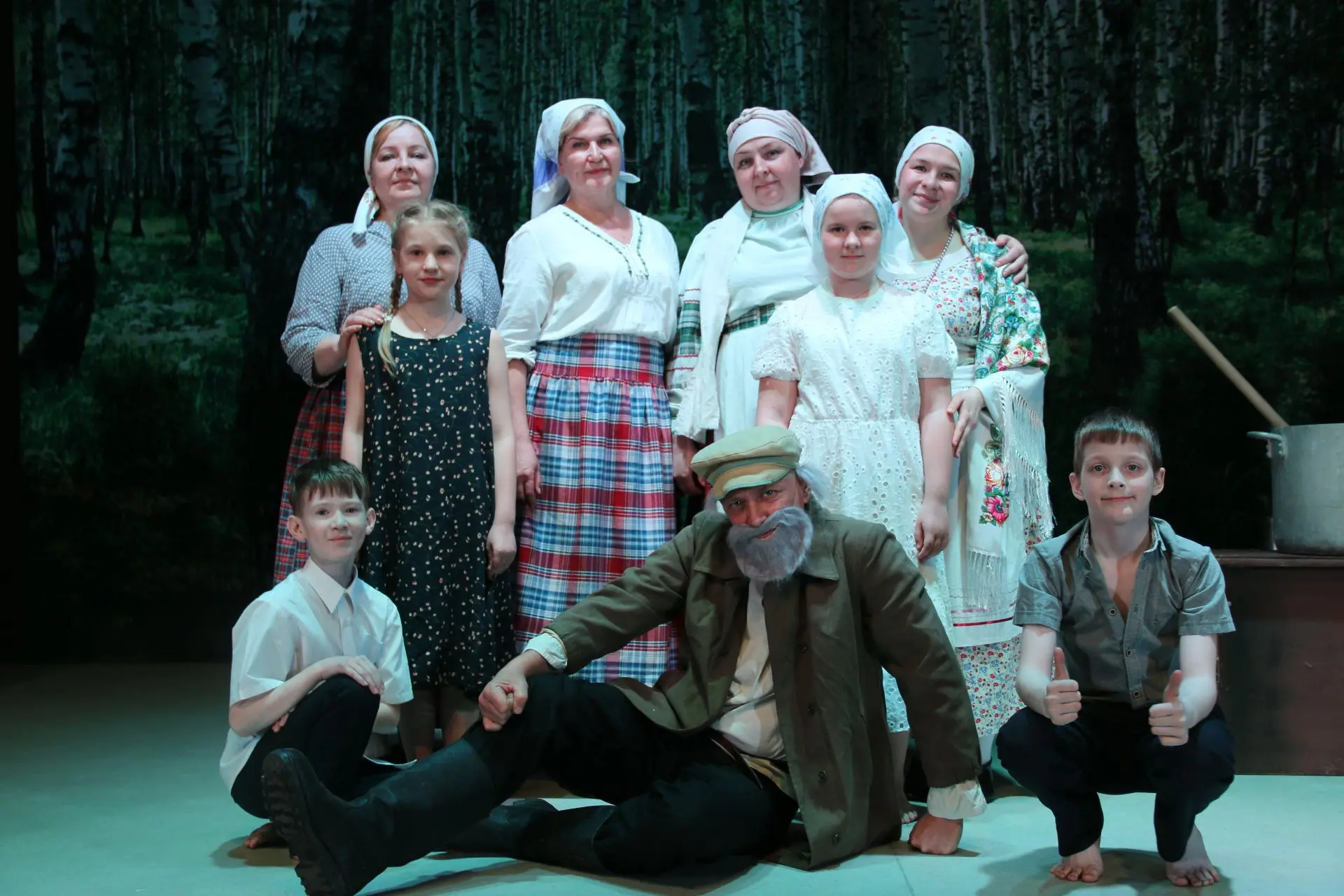 🎭Премьера удалась!

Зрители были в восторге от спектакля "Бабоньки" по пьесе Эвелины Пиженко, котор