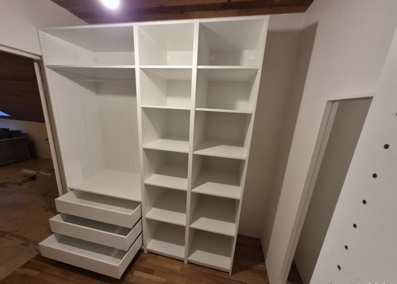 Шкаф IKEA PAX 200 см

🔹 Размер: 200х60х233 см
🔹 Цвет: Белый
🔹 Открывание двери: на любую сторону
