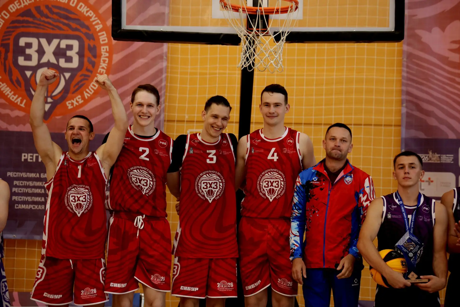 Суперфинал турнира ПФО по баскетболу 3×3 завершён! 🏆

Скорость, характер, настоящие эмоции — так иг