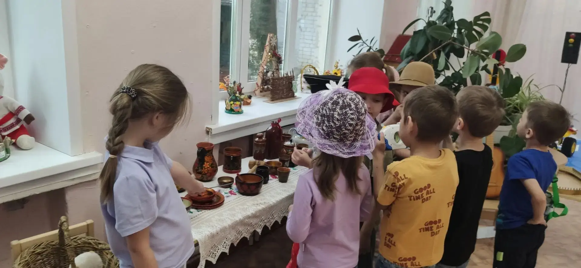 Сюжетно-ролевая игра:"В музее",в подготовительной группе "Белочка."