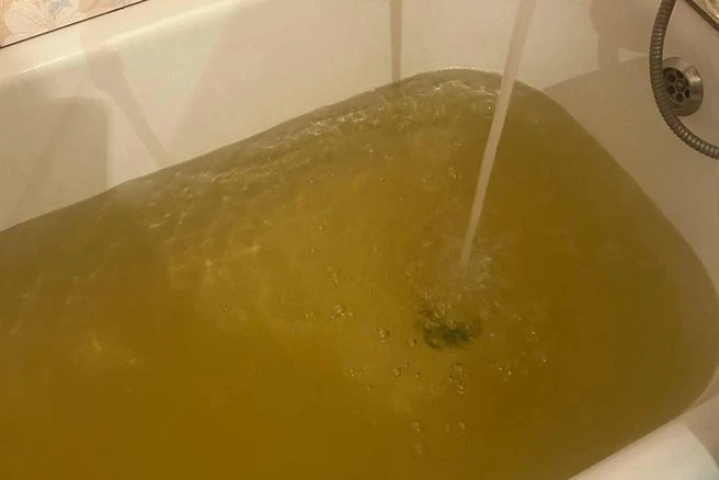 Перебои с горячей водой ждут жителей Екатеринбурга в ближайшие сутки.

Из-за плохого качества воды  