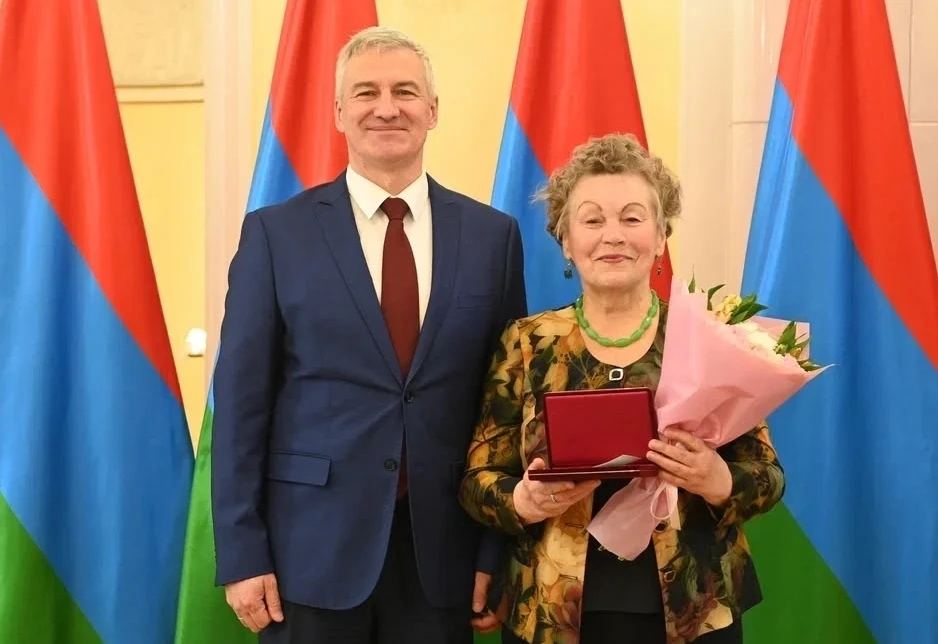 🌹15 апреля Глава Республики Карелия Артур Парфенчиков вручил высокие государственные награды выдающ