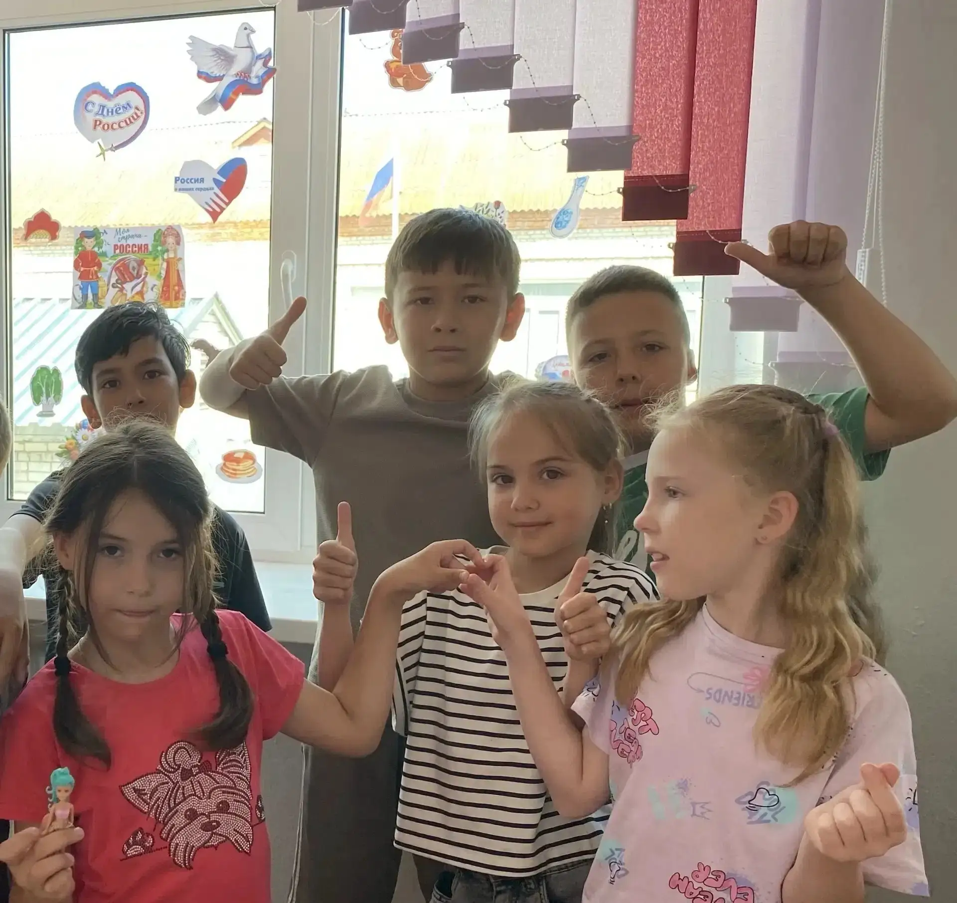 🇷🇺Всероссийская акция "Родиной горжусь": сегодня советник директора по воспитательной работе Ирина