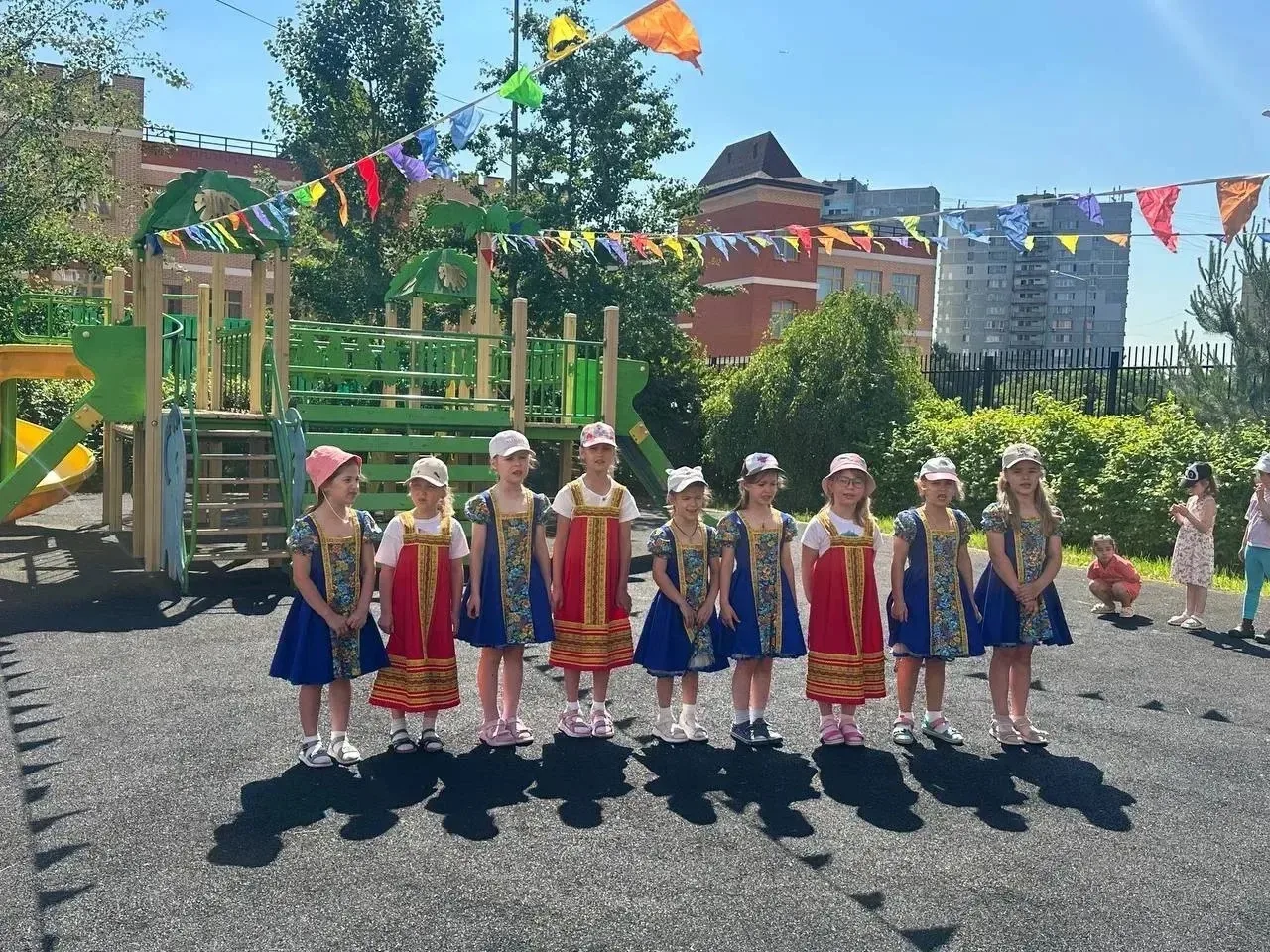 🇷🇺 В преддверии государственного праздника в нашем дошкольном учреждении  ( бульвар Зелёные аллеи 