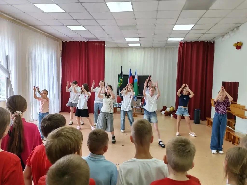 Сегодня в нашем лагере прошёл незабываемый «День первых»! Ребята окунулись в атмосферу открытий и ко