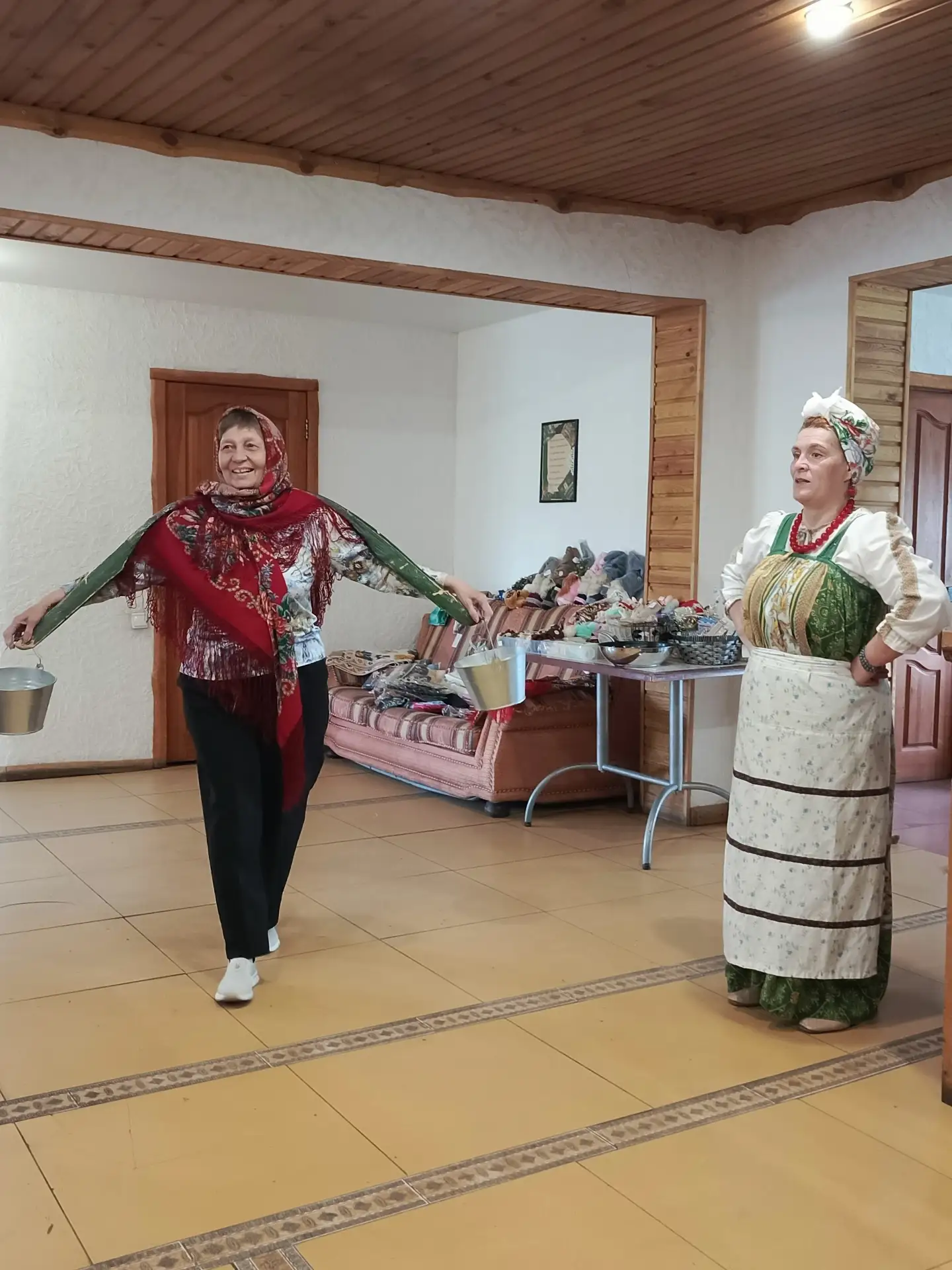 6 июня для получателей социальных услуг СРО «Рассвет» была организована экскурсионная поездка в село